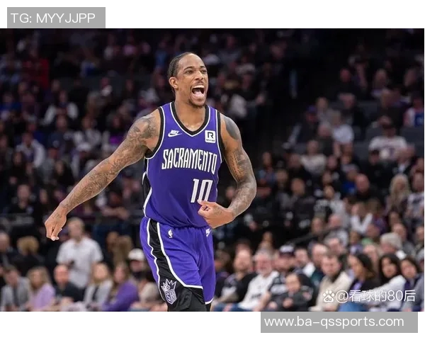 关键时刻连投带罚5分定胜局！德罗赞9中5拿到17分7板5助罚球7中7——静观荣耀的瞬间Description_在激烈的比赛中，德罗赞用关键一击迎来胜利的曙光。九投五中，17分、7篮板、5助攻的全面表现，以及罚球线上的完美7中7，彰显了他的冷静与实力。