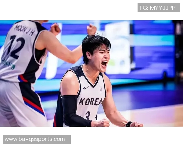 世预赛中国队再遇韩国，“小丁”缺席成隐患，防守短板难敌对手的强攻