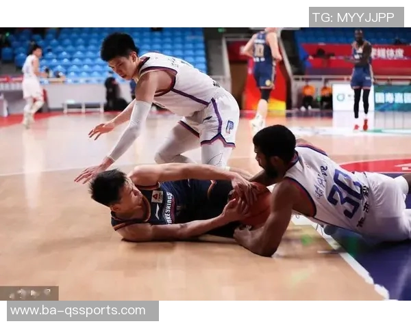 篮协:对标国际吹罚标准提升男篮世界大赛竞争力 篮协:对标国际吹罚标准提升男篮世界大赛竞争力